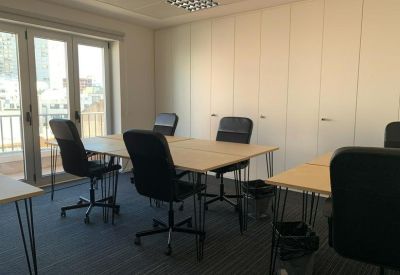 Offices at Rua Filipe Folque 2, 2nd floor