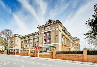 Executive office centres to rent in Gloucester