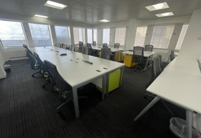 Serviced office to let in London