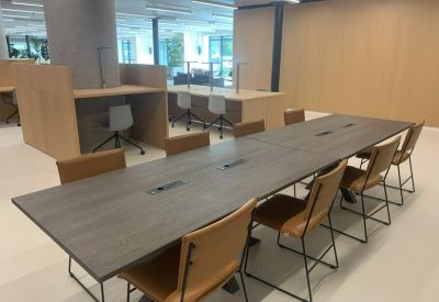 Exterior view of Stations Post Offices, Waldorpstraat 5