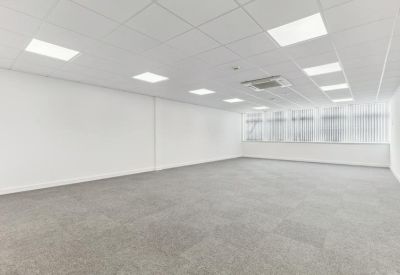 Executive office centre to hire in Borehamwood