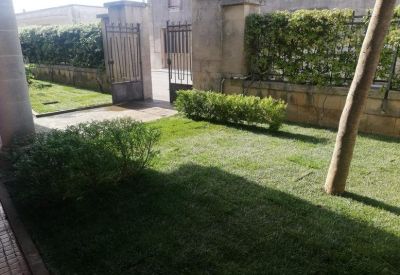 Office accomodations to hire in Melpignano