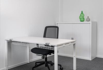 Office suites in central Milan