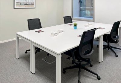 Office suites in central Naples