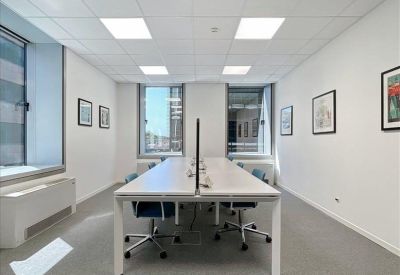 Via Giovanni Porzio, 4, Isola B2