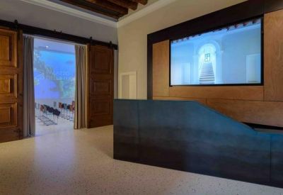 Interior of via San Nicolò, 42, Palazzo della Luce