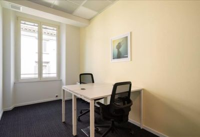 Viale Giacomo Matteotti 15 office suites