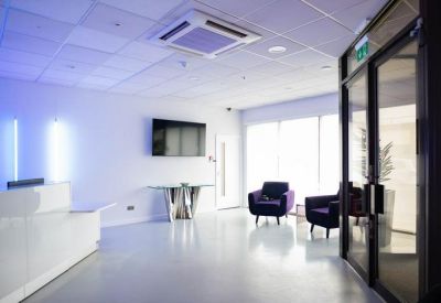 Executive office to rent in Luton