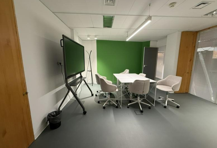 Av. Burgos, 8A, Madrid, Spain