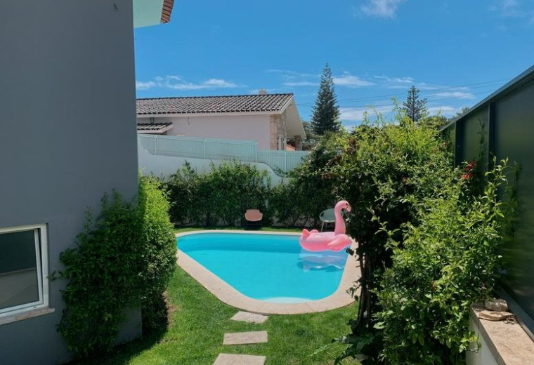 Avenue Costa Pinto 560, Cascais