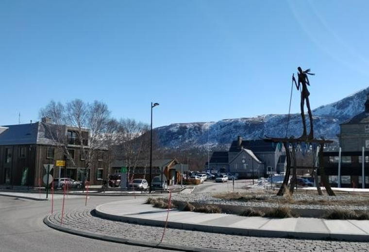 O. Skasliens veg 1, Oppdal