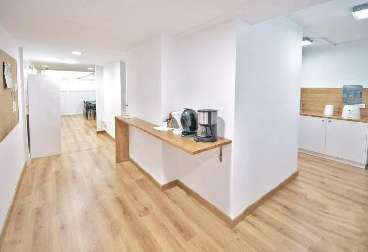 Rúa de Oporto, 19, 1º Planta, Oficinas, Vigo