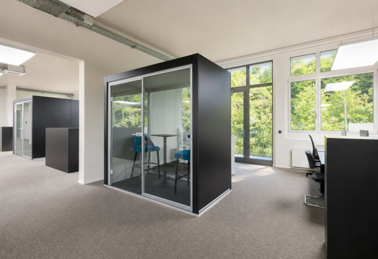 SMART PLACE, 33b Albisstrasse, Adliswil, Switzerland
