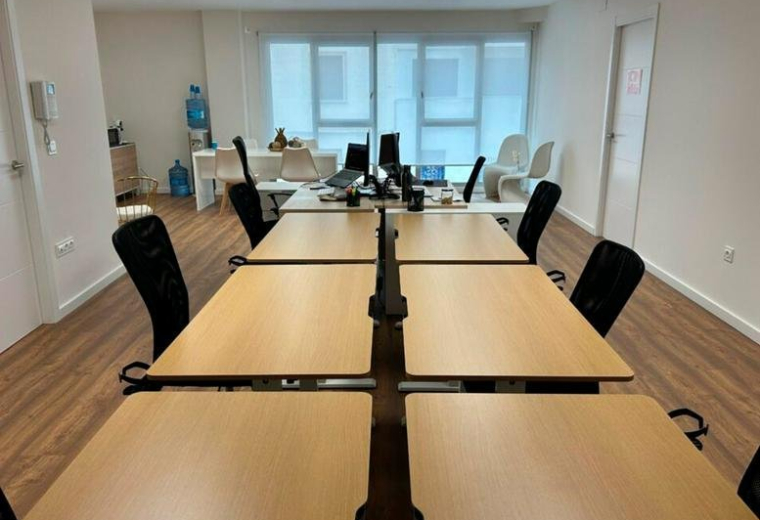 WorkB Coworking, 77 Carrer de Cerdà de Tallada, Castelló de la Plana