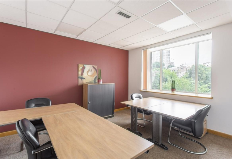 42-44 Shovkovychna str, Kiev