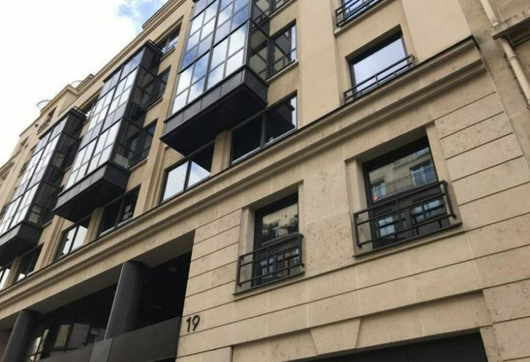 Pont d’Alma, 19 Rue Cognacq-Jay, Paris