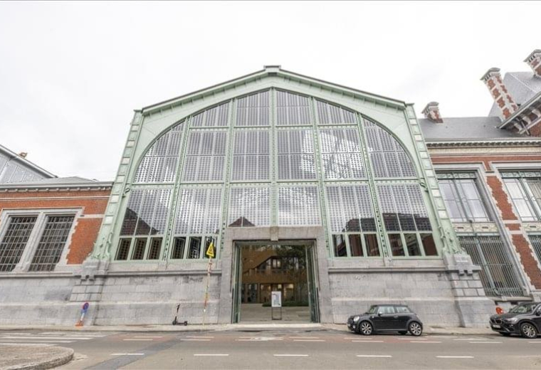 Exterior view of Rue Picard 7, Box 100