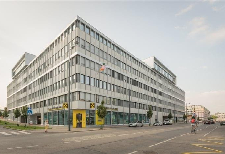 Square One, 1. Stock, Leopold Ungar Platz 2, Döbling, Vienna