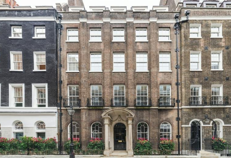 Serviced office in London