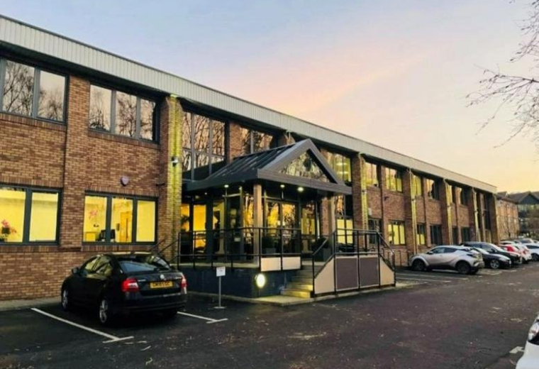 1 Cardale Park, Beckwith Head Road, Harrogate