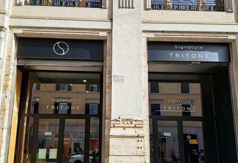 132 Via Del Tritone, Rome