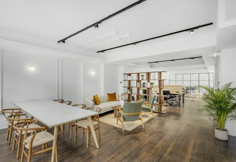 140 Wardour St, London