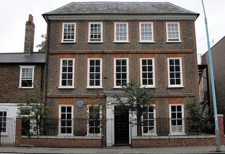 Isleworth office suite