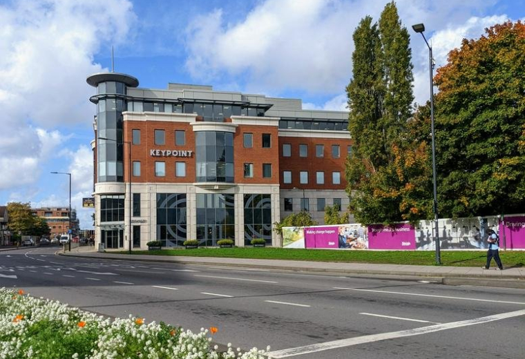 Office suites to let in Slough