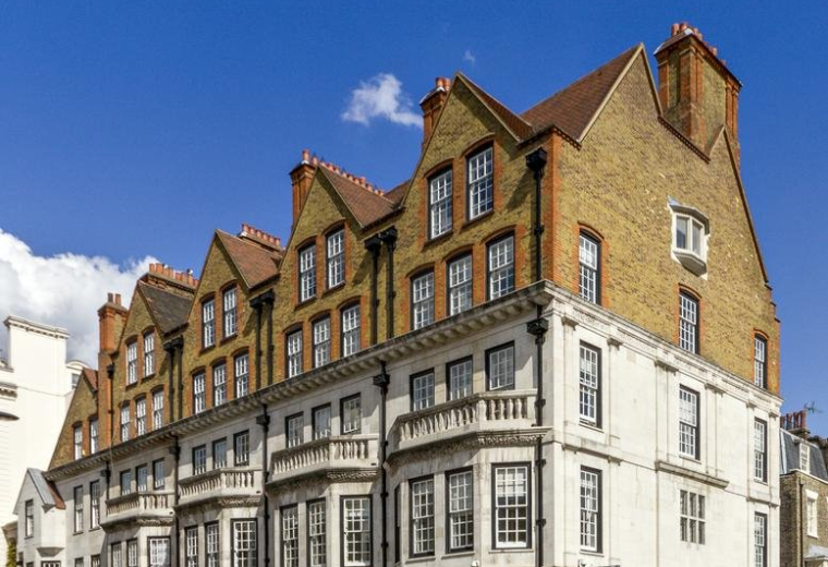 2 Eaton Gate, Central London, SW1W