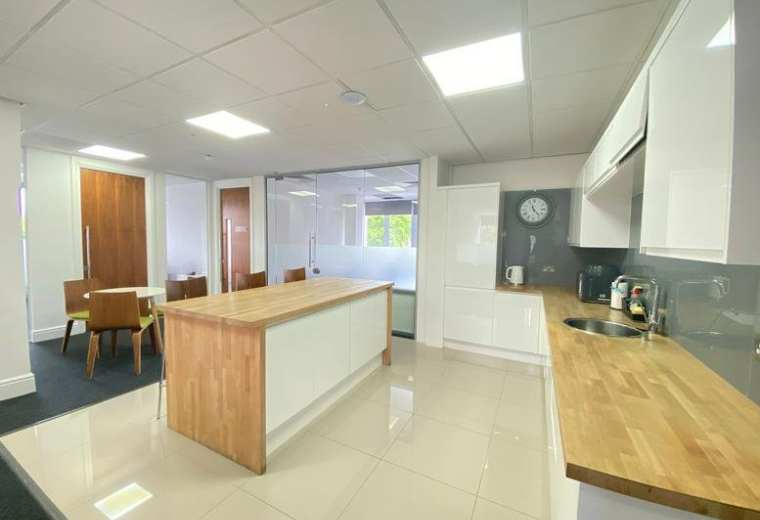 Exterior image of 21-25 North Street, Imperial House