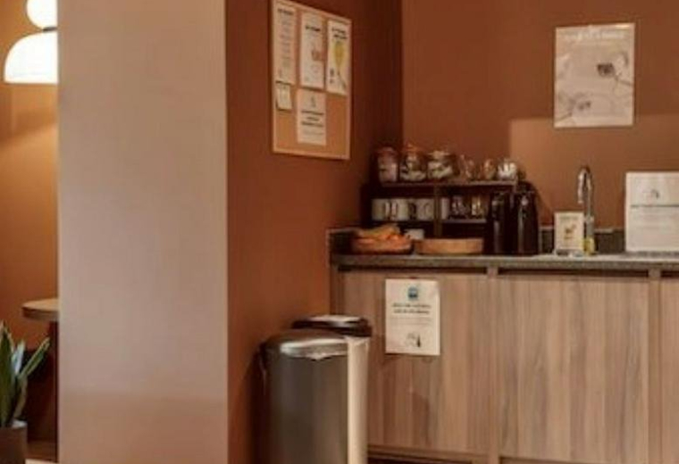 21 Trewint Street, Central London, SW18, UK