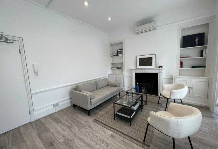 Interior of 440 Kings Road