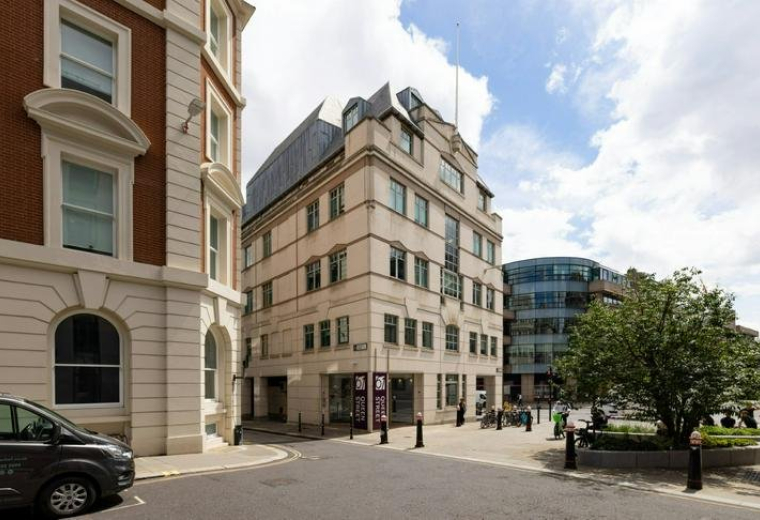 61, Queen Street Place, City of London