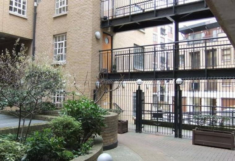 Unit 2 Thorpes Yard, 61 Wapping Wall