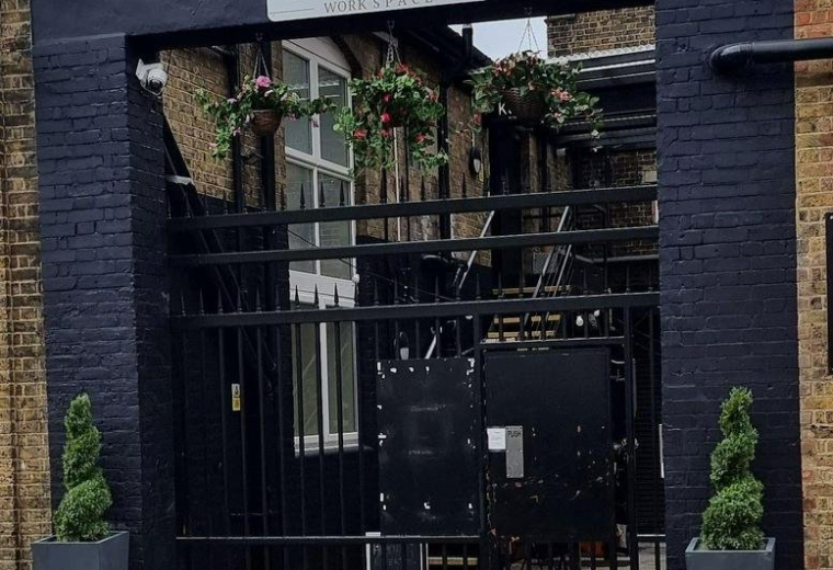 9-15 Elthorne Road, Unit 2c, London