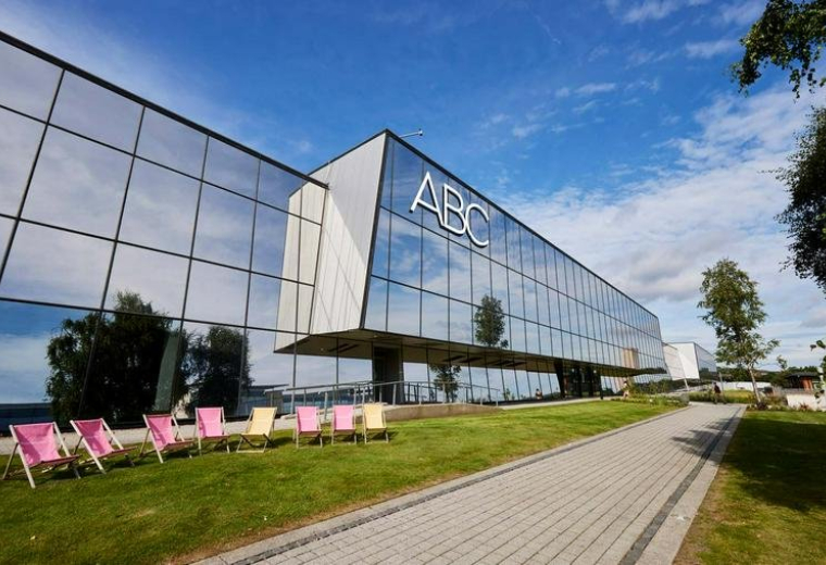 Arlington Business Centre, White Rose Park, Millshaw Park Lane, Leeds