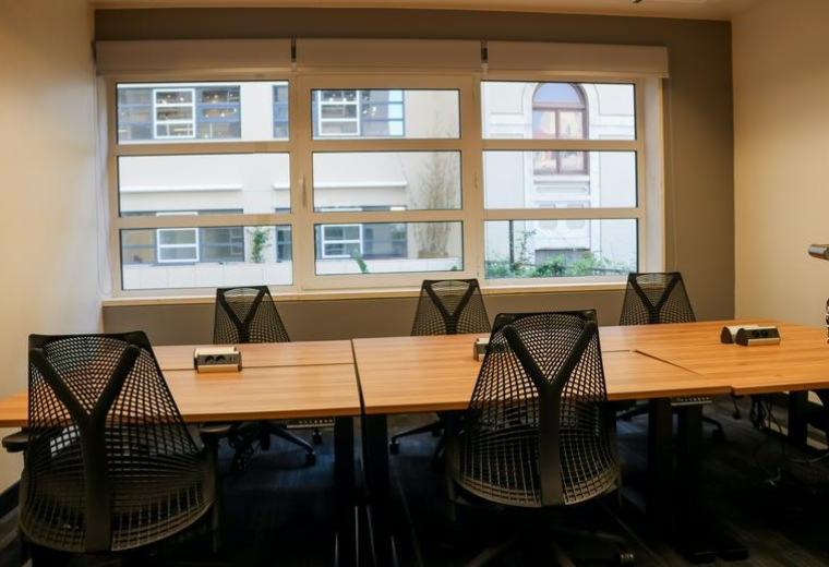 Avenida da Liberdade 224, 2 andar office accommodations