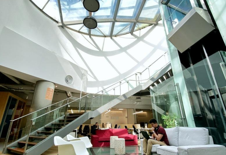 Exterior image of Avenida Fontes Pereira de Melo 16, Palácio Sotto Mayor