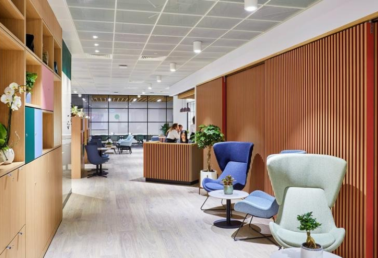 Uxbridge office suite