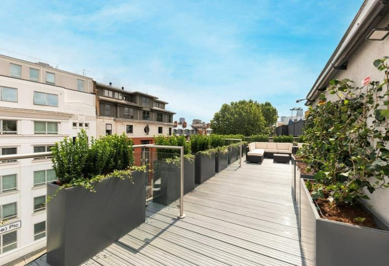 Exterior view of Carlyle House, 235-237 Vauxhall Bridge Road