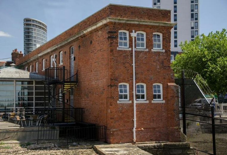 Serviced offices to let in Portsmouth