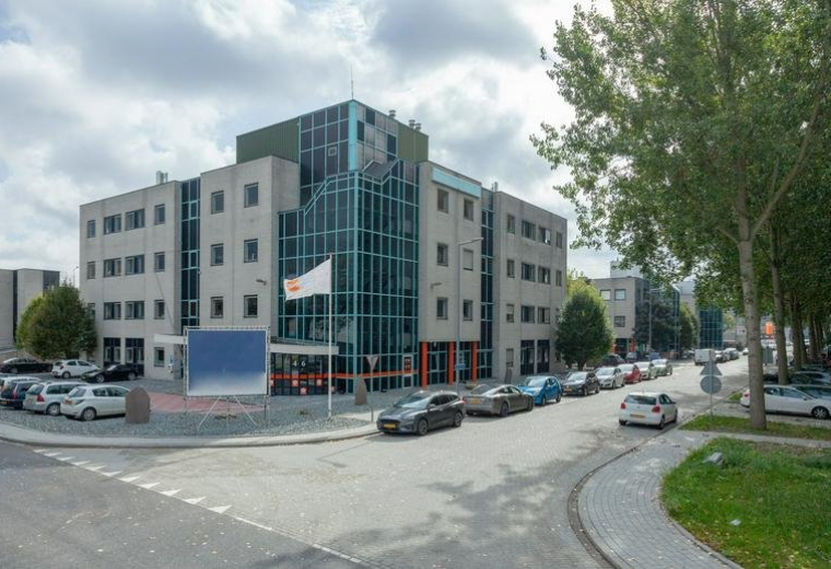 Executive office centres to let in Rotterdam