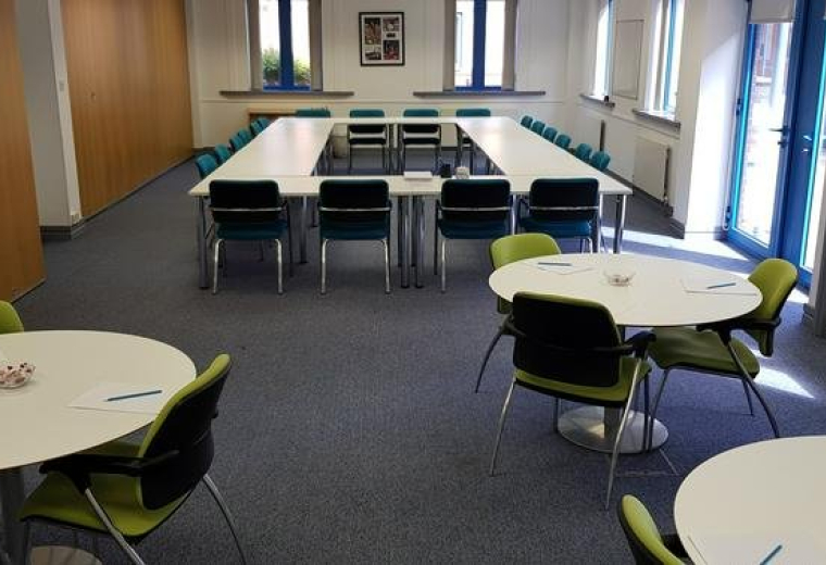 Executive office centres to lease in Dudley