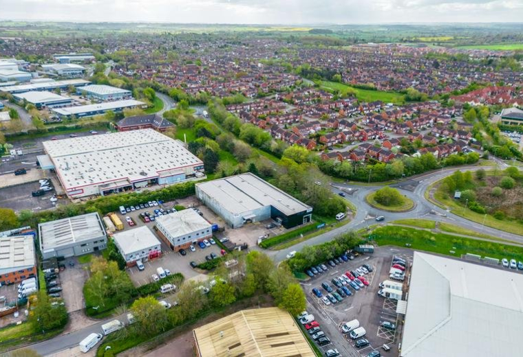 Unit 2, Hawkes Drive, Heathcote Industrial Estate, Royal Leamington Spa, Warwickshire