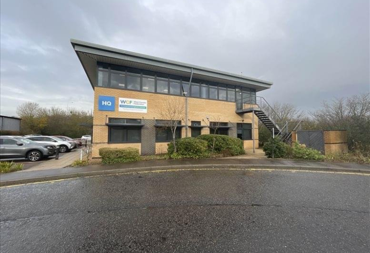 Hitchingbrooke Business Park, Redshank House executive office centres