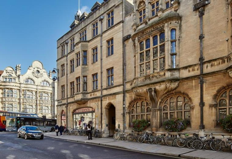 Oxford Town Hall, 1 St Aldate’s, City Centre