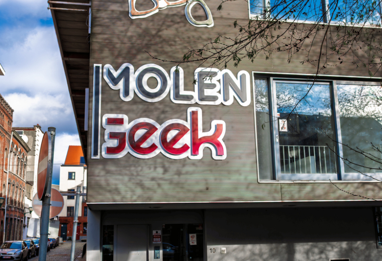 SideGeek Brussels, 10 Place de la Minoterie, Molenbeek-Saint-Jean