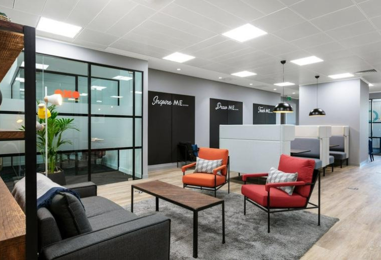 174 Hammersmith Road, London