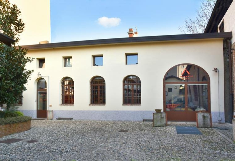 Milan serviced office