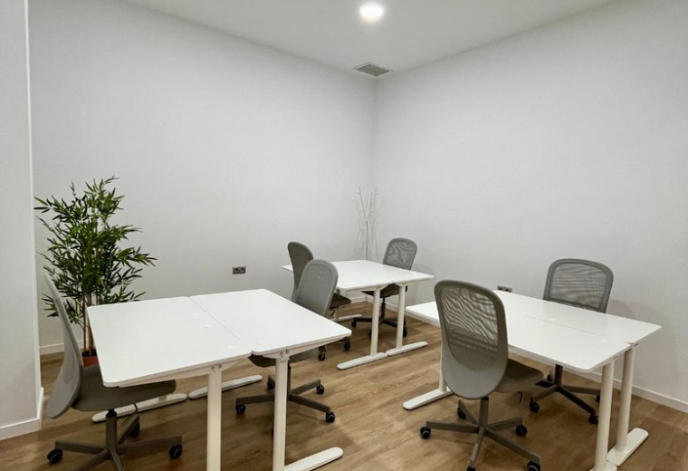 Simur Spaces, 31 Avenida de Andalucía, Málaga, Spain